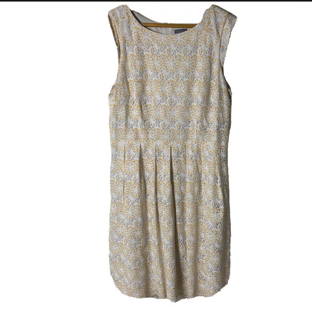 Three rabbits dress Sz 16 Yellow White Lace